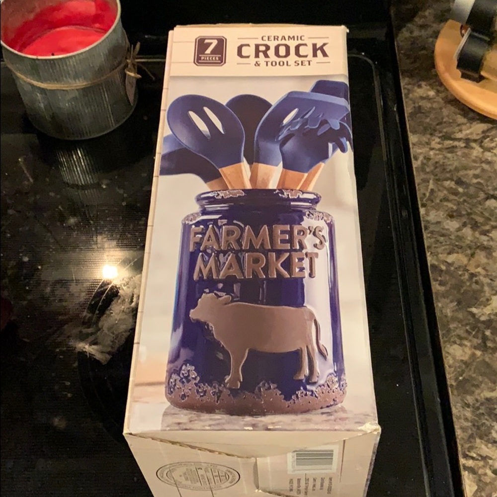 Ceramic crock and tool set!